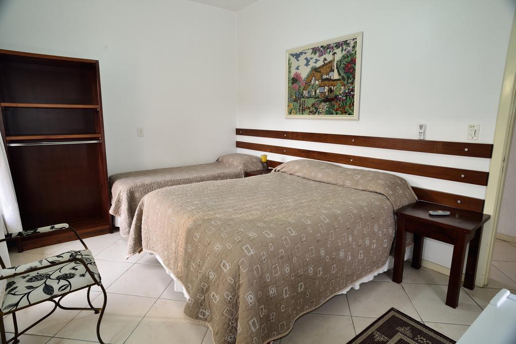 Hotel Pousada Casa Tasca Bento Gonçalves الغرفة الصورة